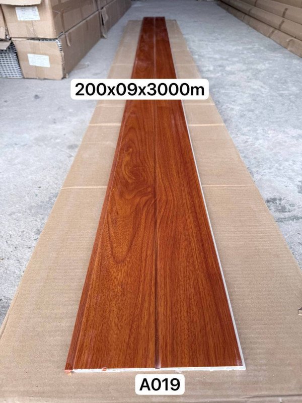 PVC ភ្លឺ 2 (200*9*3000)