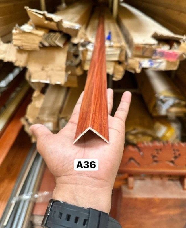 ជ្រីកែង V